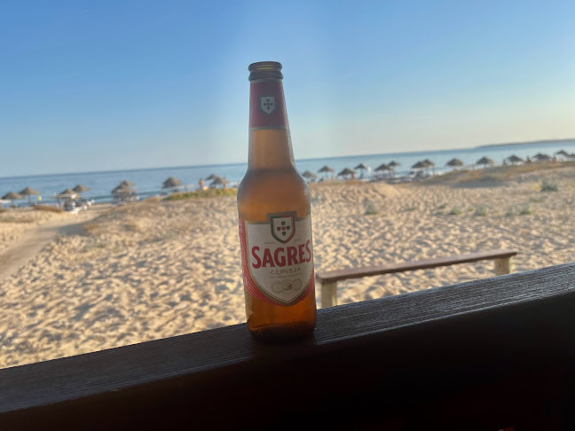 Trópico Beach Bar - Gastronomia e hotelaria