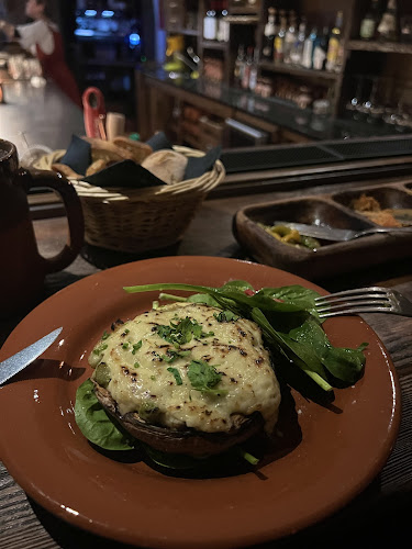 Trobadores - Taberna Medieval - Gastronomia e hotelaria