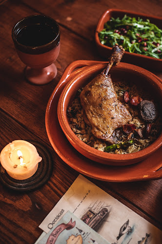 Trobadores - Taberna Medieval - Gastronomia e hotelaria