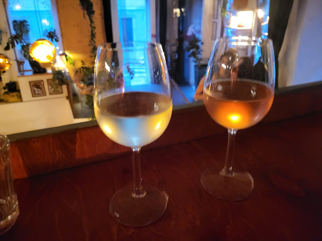 Praça das Flores 18, 1200-332 Lisboa