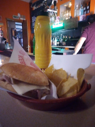 Republika Bar - Gastronomia e hotelaria