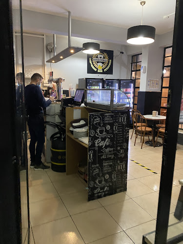 R. da Vila Rosa 9 Loja 1, 8500-510 Portimão