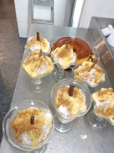 b, R. Luís de Camões 6