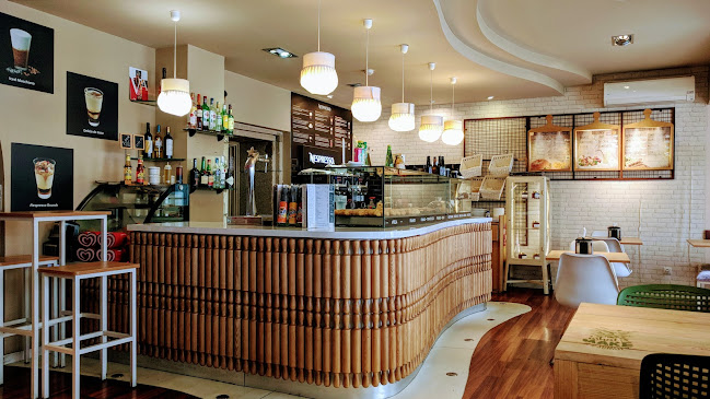 A Loja Dos Pastéis De Chaves