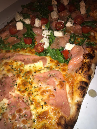 Reviews of Me2zo - Pizza a Metro em Forno a Lenha in Vila Nova de Gaia - Gastronomia e hotelaria