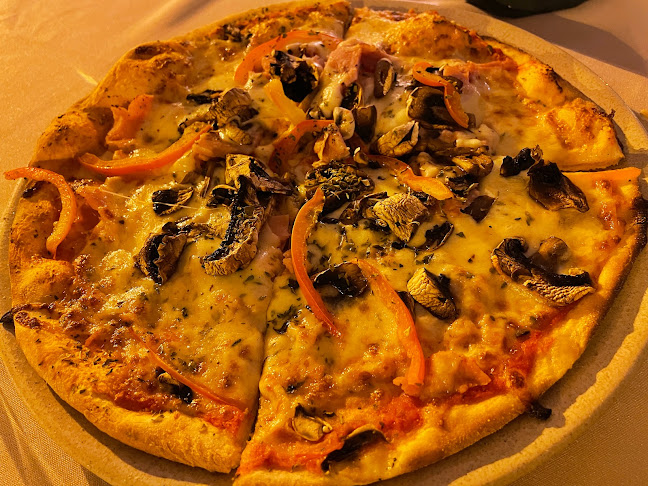 Comments and reviews of Xarambinha Pizzeria Expresso
