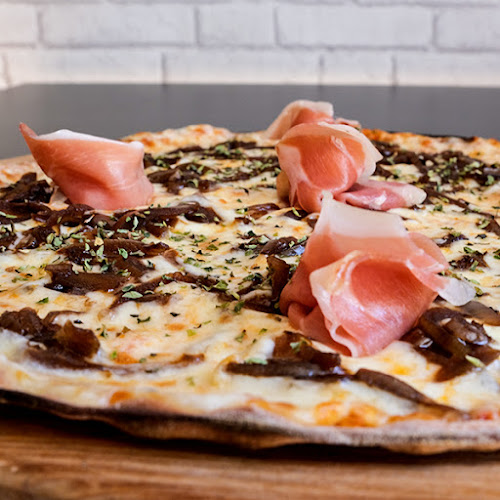 Pizzaria Luzzo - Gastronomia e hotelaria