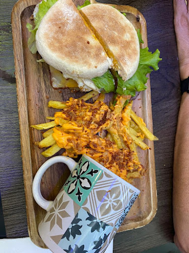 Av. da Republica 163, 4580-193 Paredes