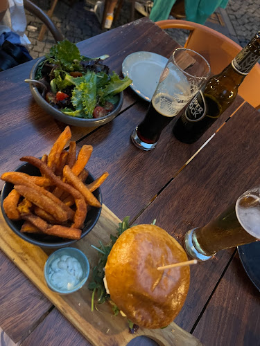 R. de Cândido dos Reis 126, 4050-151 Porto