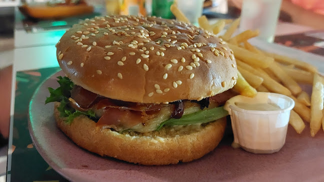 Tiki Taka Bar - Gastronomia e hotelaria