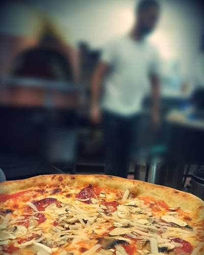 Opinii despre Pizza Piazza Pinheiro Manso în Porto - Gastronomia e hotelaria