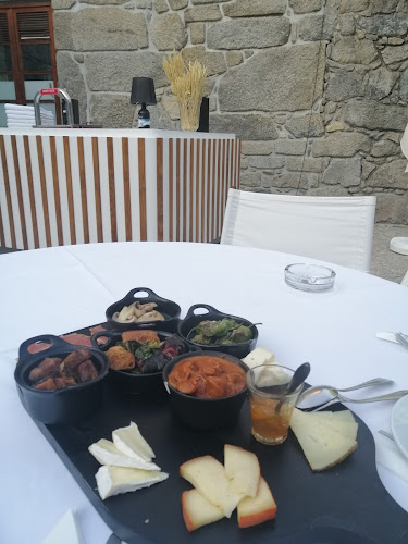 Restaurante Mikas - Sernande
