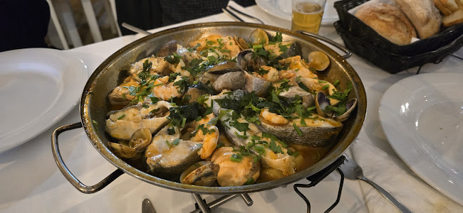 Opinii despre Beira Mar Restaurante Bar în Costa da Caparica - Gastronomia e hotelaria