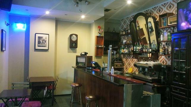 R. Luís Barroso II-30, 4760-111 Vila Nova de Famalicão