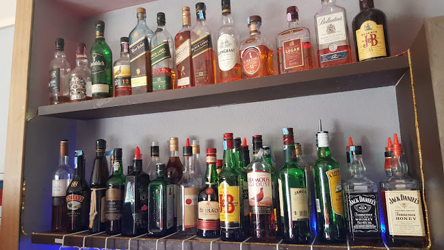 Comentarii opinii despre First Bar