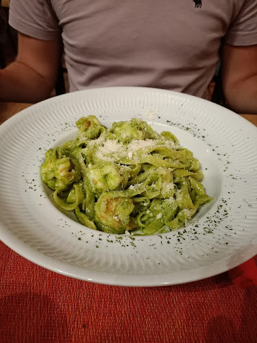 R. Conselheiro Bivar 42, 8000-343 Faro