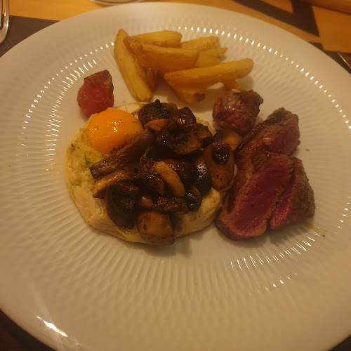 Comentarii opinii despre Bus 77