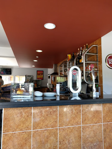 Opinii despre Café Lércio - Prato do dia e Snacks în Santa Maria da Feira - Gastronomia e hotelaria