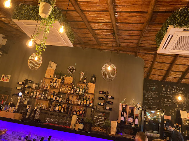 Casa Lima, Rua Nossa Senhora da Rocha, 8400-450 Porches