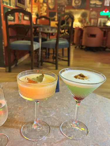 Bar Saloon Cintra - Gastronomia e hotelaria