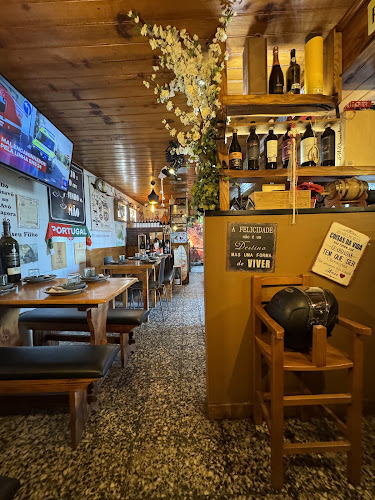 Largo Pombas, 4690-029 Cinfães