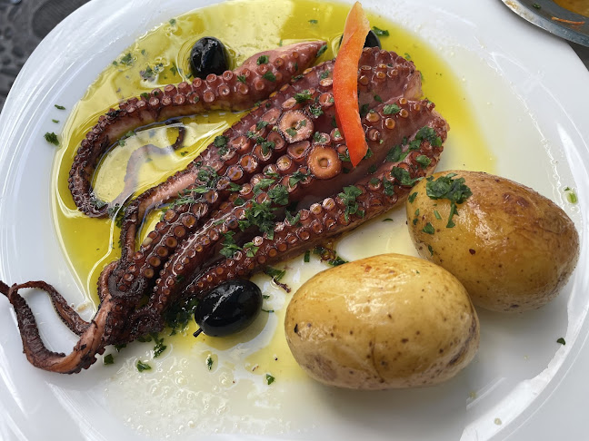 A Tendinha - Gastronomia e hotelaria