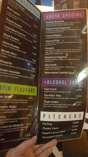Merlins Bar - Gastronomia e hotelaria