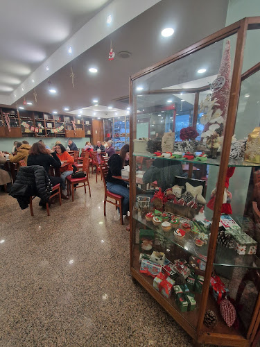 Comentarii opinii despre Confeitaria Damira