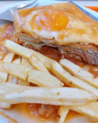 Lado B - Mercado Bom Sucesso - Porto