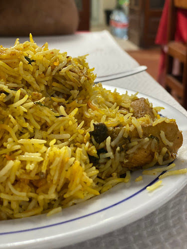 Comentarii opinii despre Lahori Dera Tandoori Restaurant Halal