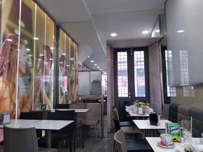 Rua dos Clérigos 65A, Porto