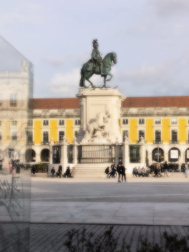 Baía do Peixe - Praça do Comércio - Gastronomia e hotelaria