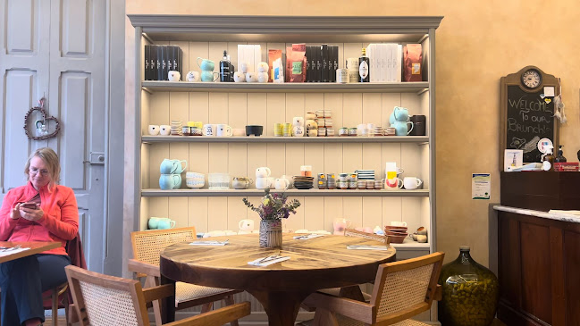 Mercador Café & Brunch