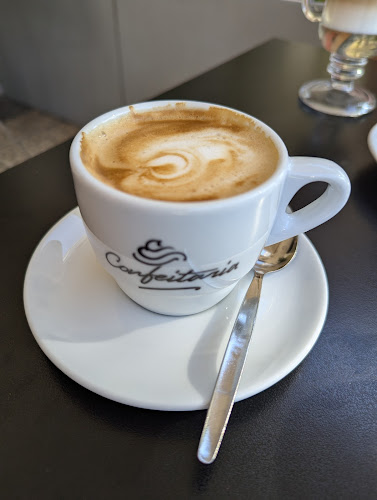 Opinii despre A Confeitaria [na.avenida] în Funchal - Gastronomia e hotelaria