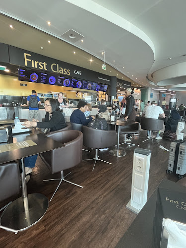 Comentarii opinii despre First Class Café