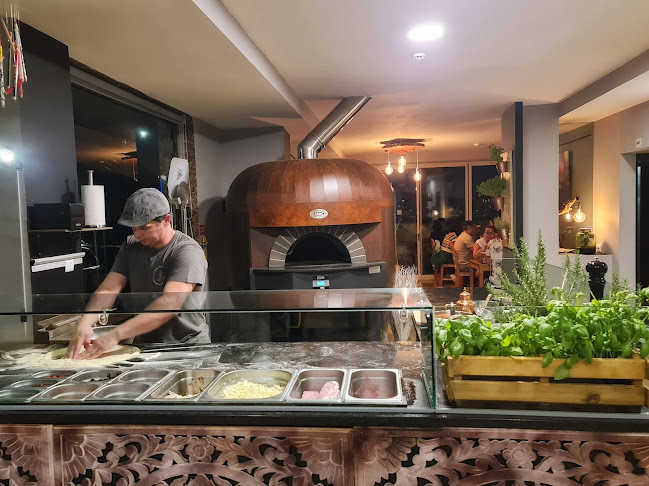 Opinii despre A Tal da Pizza în São João da Madeira - Gastronomia e hotelaria