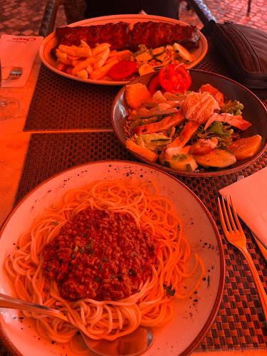 Oasis - Gastronomia e hotelaria