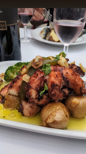 Opinii despre O Mirrita în Almada - Gastronomia e hotelaria