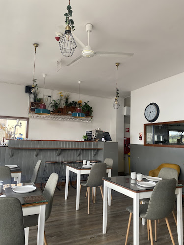 R. de Tomás Gonzaga 90, 4050-605 Porto