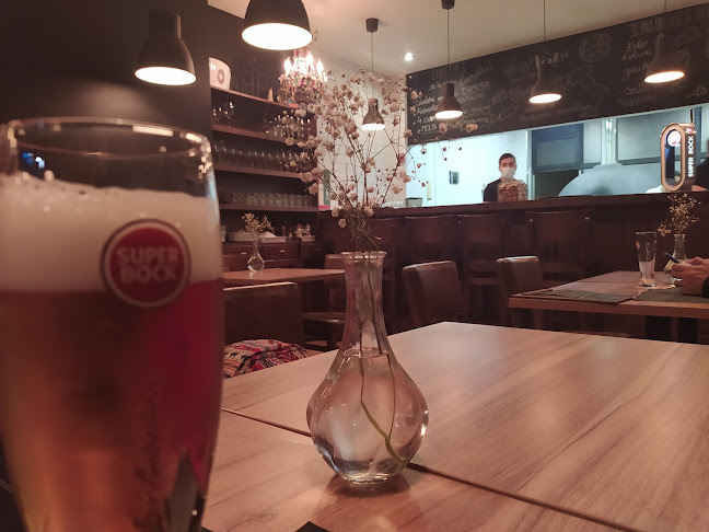 R. Conde Alto Mearim 910, 4450-177 Matosinhos