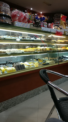 Pastelaria Avenida - São João de Loure