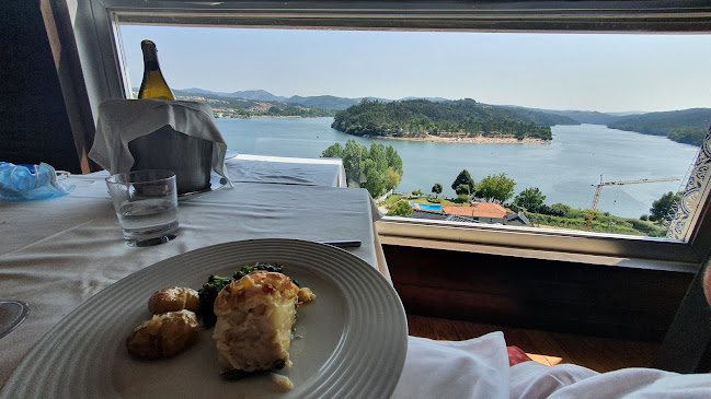 Opinii despre Restaurante Figurino do Douro în Melres - Gastronomia e hotelaria