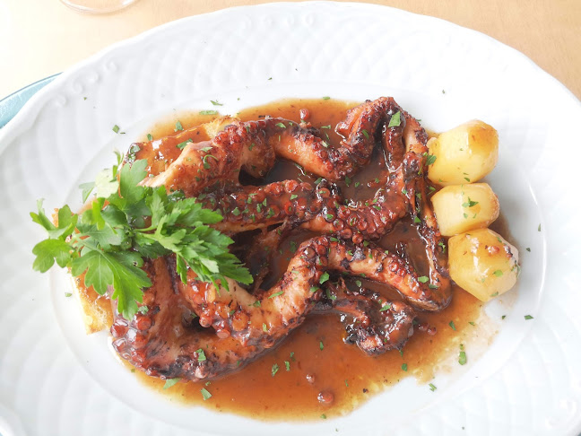 Trópico Beach Bar - Gastronomia e hotelaria