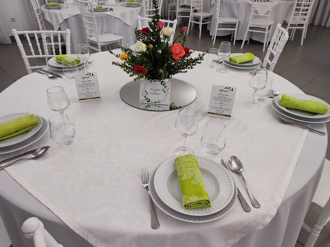 Cristina - Gastronomia e hotelaria