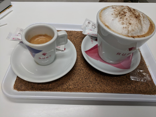 Opinii despre First Class Café în Lisboa - Gastronomia e hotelaria