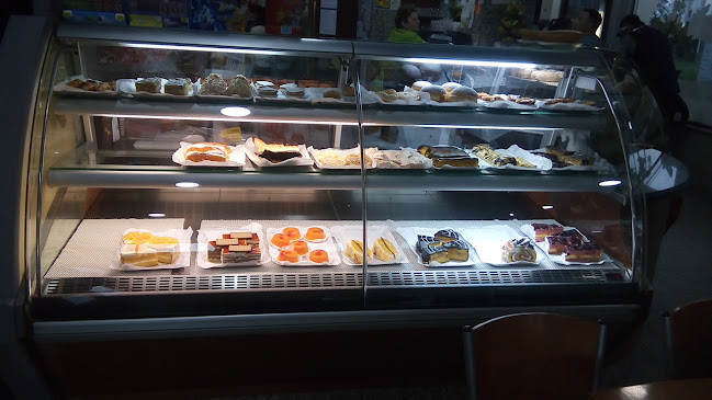 Comentarii opinii despre Padaria Pastelaria Flor de Oiã