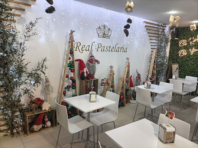 Real Pastelaria- Snacks