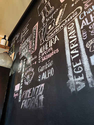 3 Copos - Tapas e Vinhos Open Times