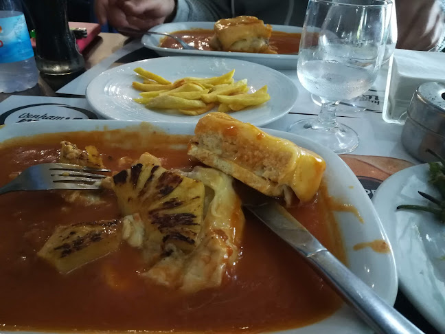 R. Vasques de Mesquita 98, 4350-337 Porto