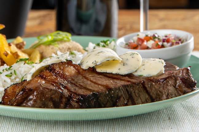 Emporium Mercearia & Pub